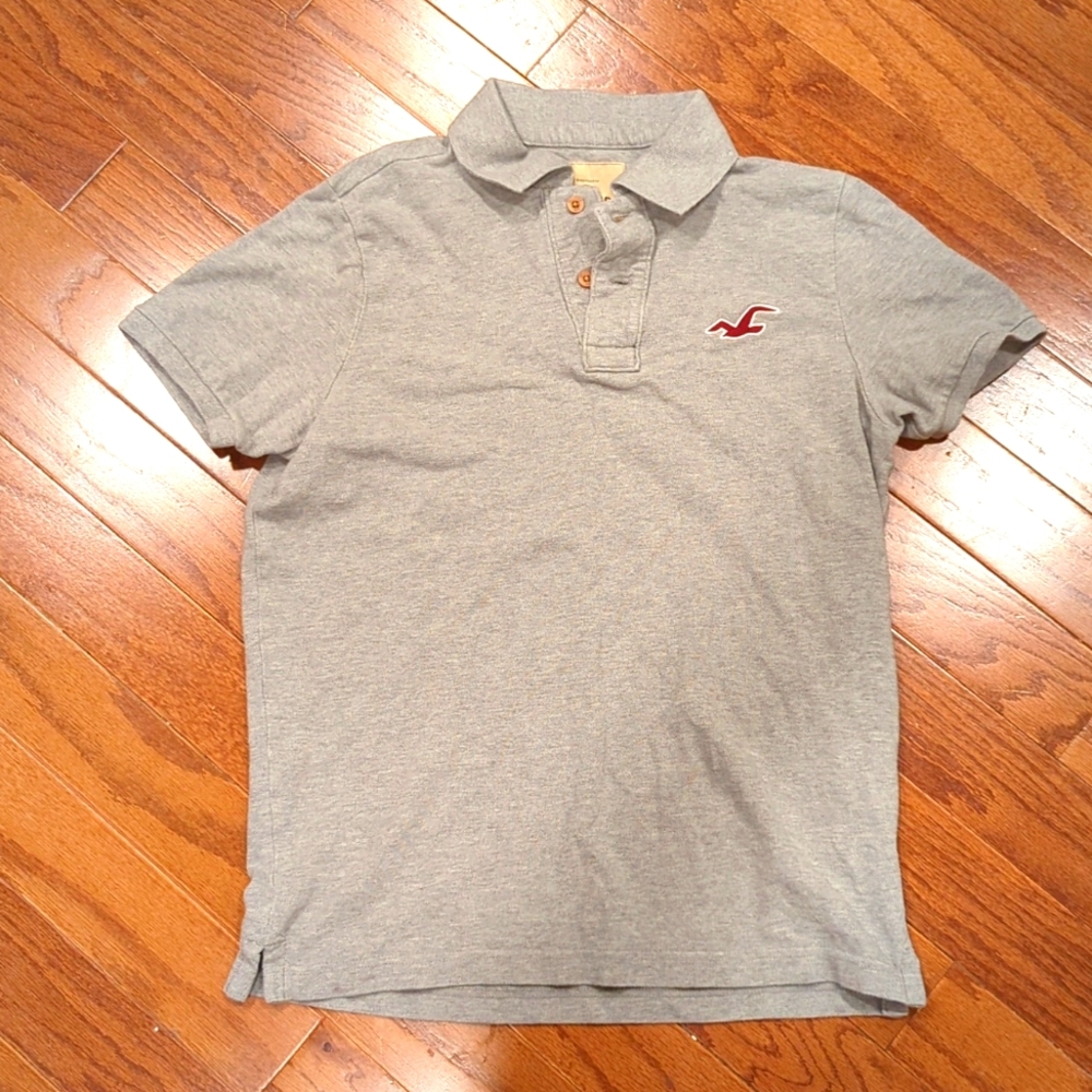 Hollister Young Men's Collar Short Sleeve Shirt
